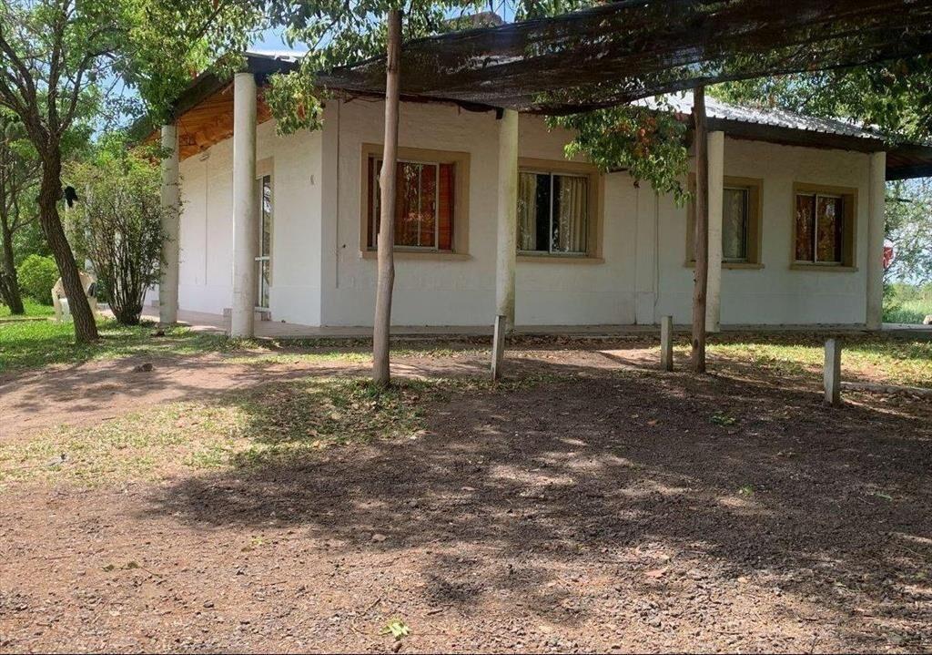 Venta de casa principal y 4 Bungalows en un mismo padron en