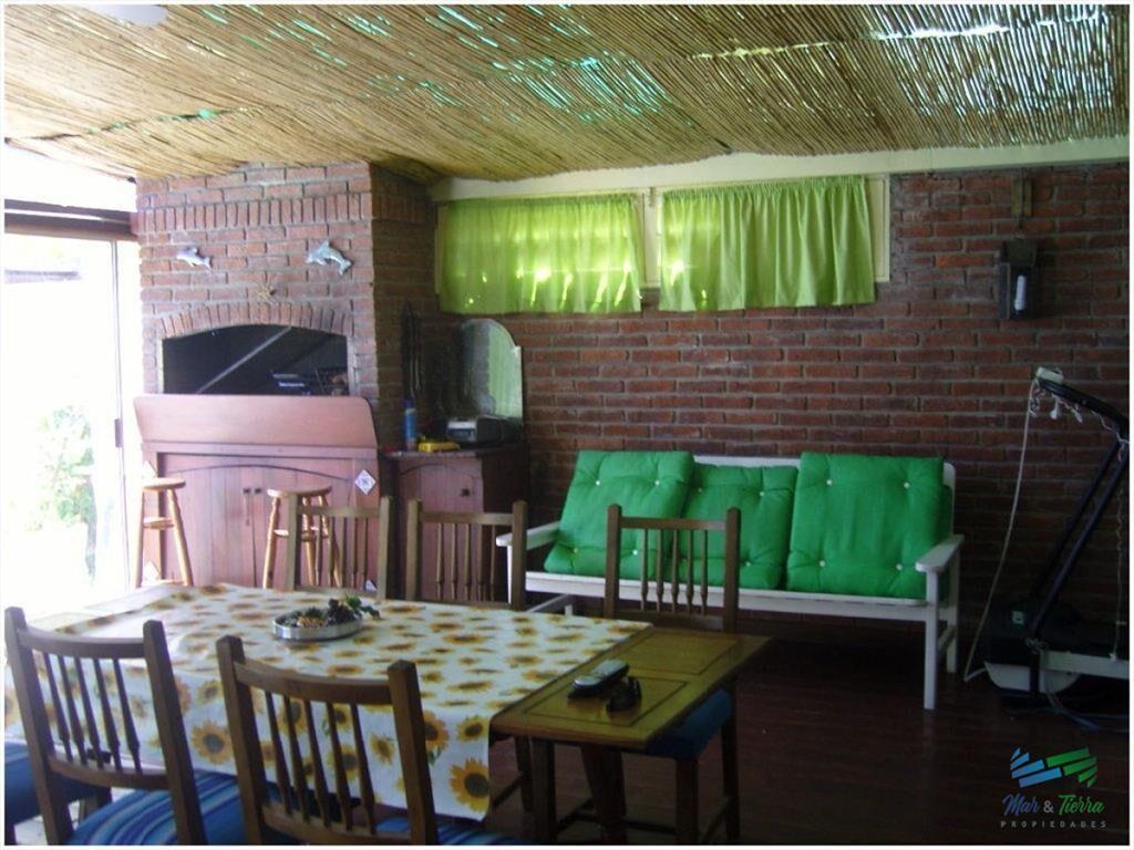 Se alquila casa de 3 dormitorios con piscina en