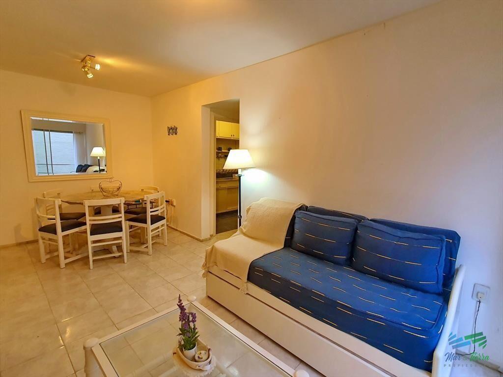 Alquilo apartamento 1 dormitorio en Peninsula frente a la r