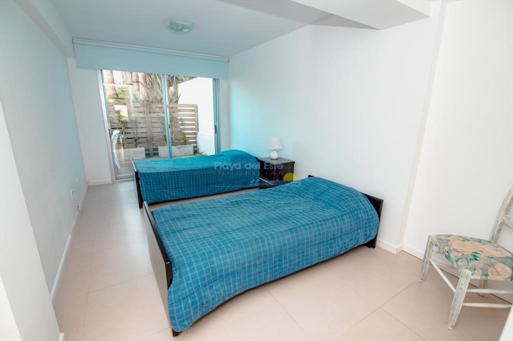 Alquiler temporario de apartamento de planta baja con salid