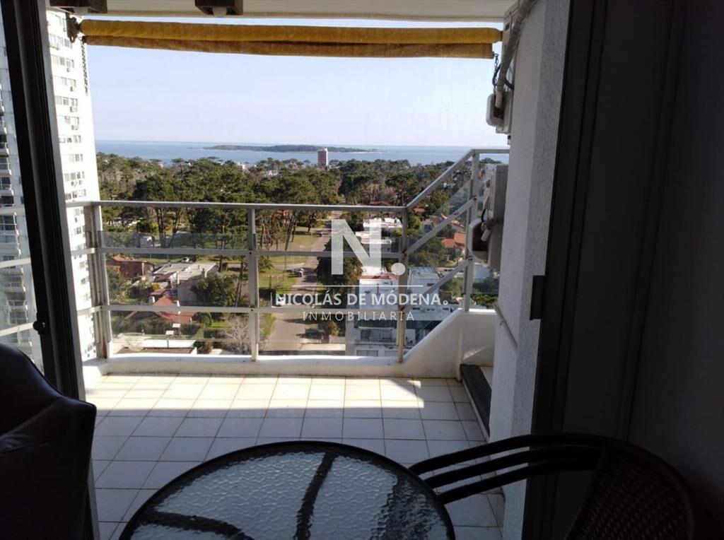Departamento de 3 dormitorios en venta