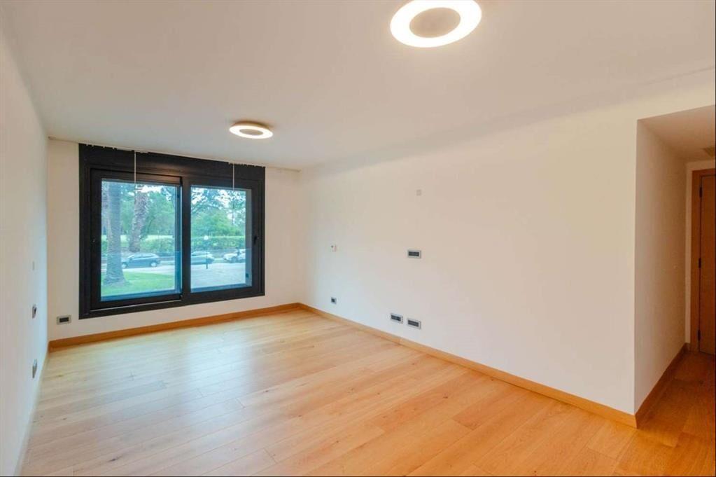 VENTA APARTAMENTO PUNTA CARRETAS 1ER. PISO CON PATIO - 3 DO