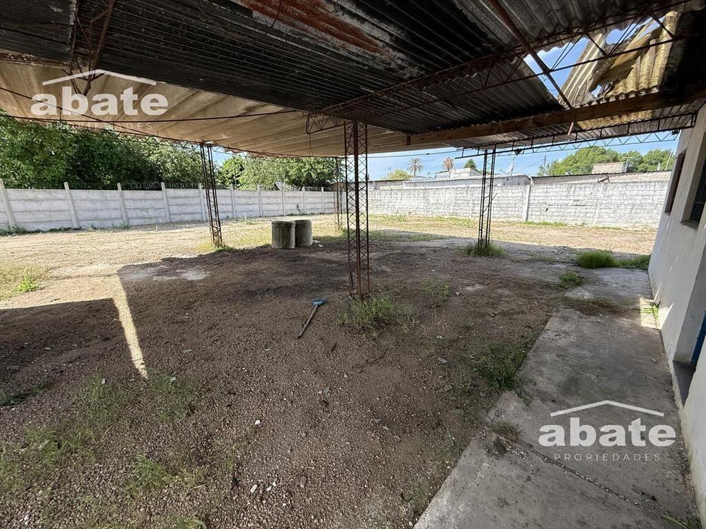 Venta de Terreno 2619 m2 en Piedras Blancas céntrico