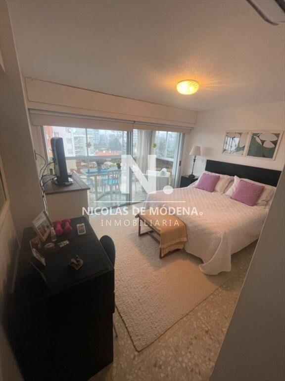 Vende apartamento de 2 dormitorios mas de en al