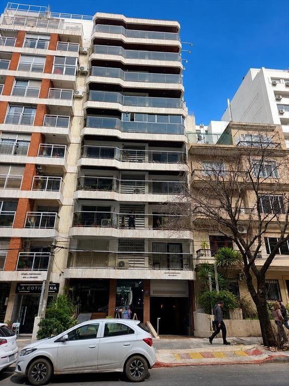 21 y Berro, 74 m2 , 2 dormitorios, 2 baños, gge x2 !!