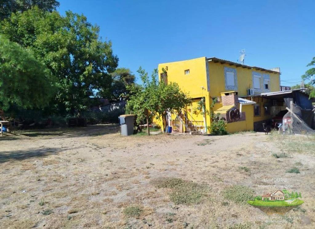 Se vende casa en zona Santa Catalina