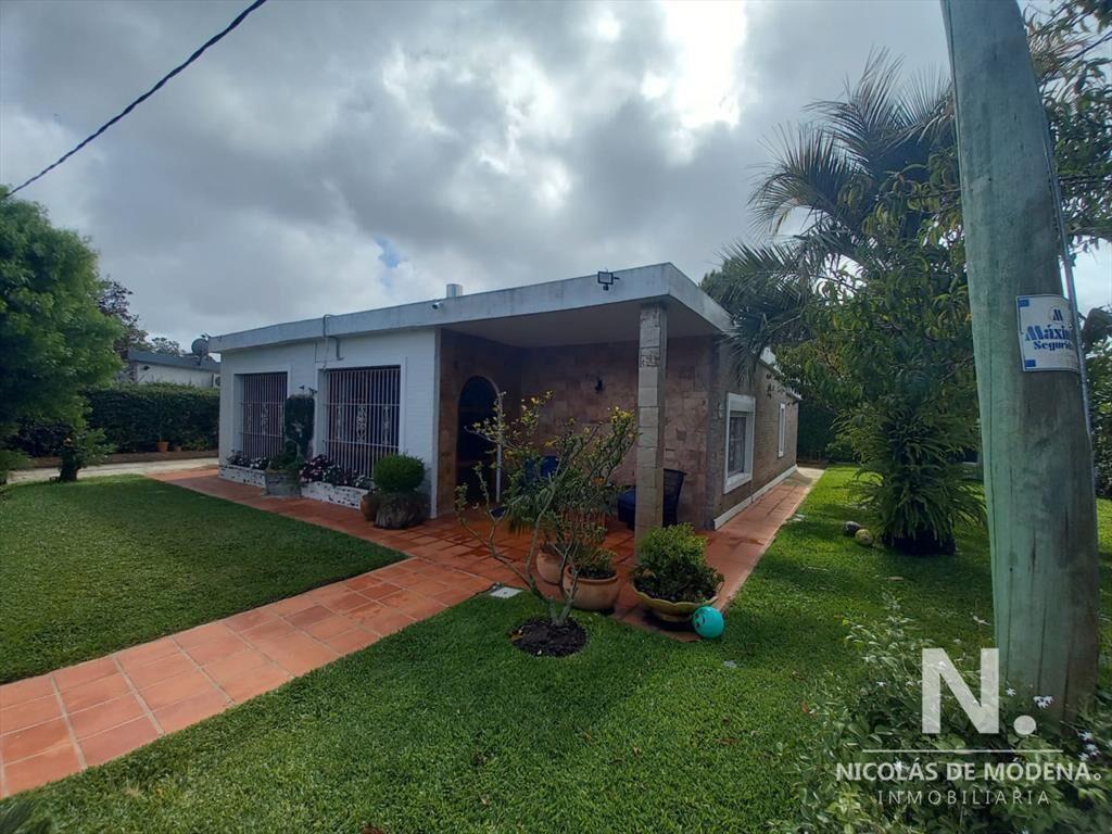 Casa en California Park - Punta del Este a 600 mts playa m