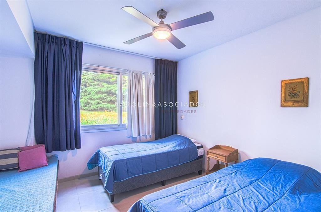 Apartamento en venta en edificio Brava 28, Punta
