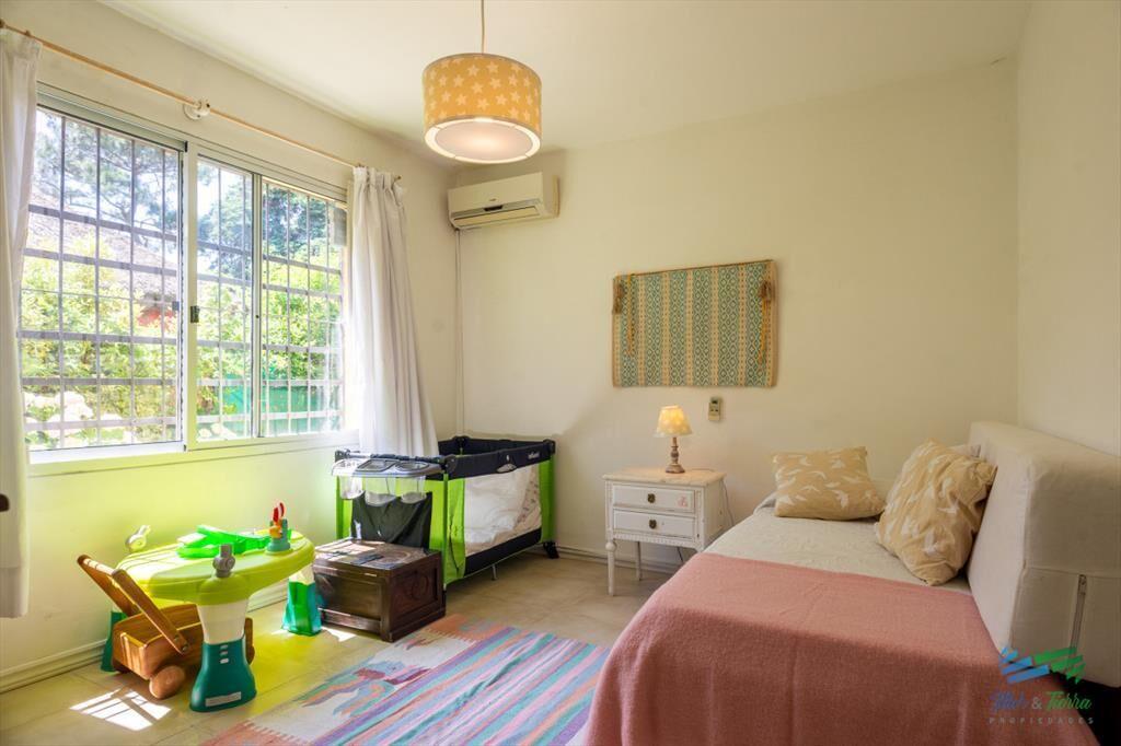 En venta casa 4 dormitorios con piscina, Rincon