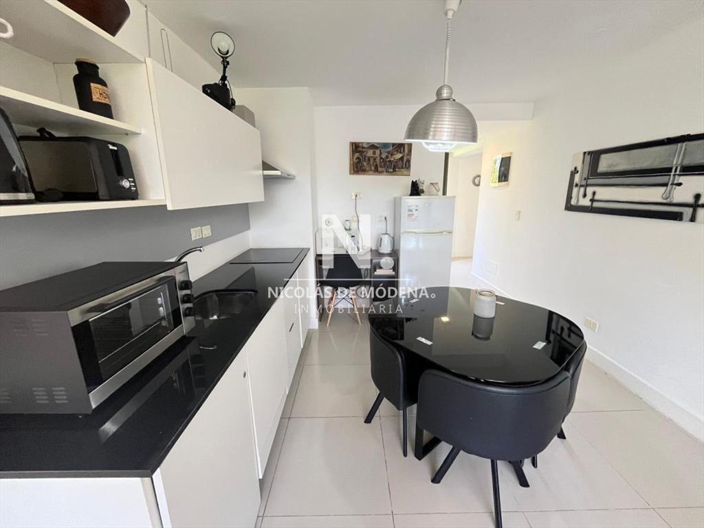 Departamento de 1 dormitorio en venta en zona