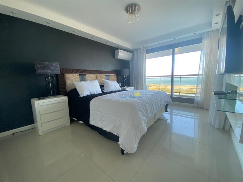 Apartamento en Venta de 3 dormitorios en Torre ,