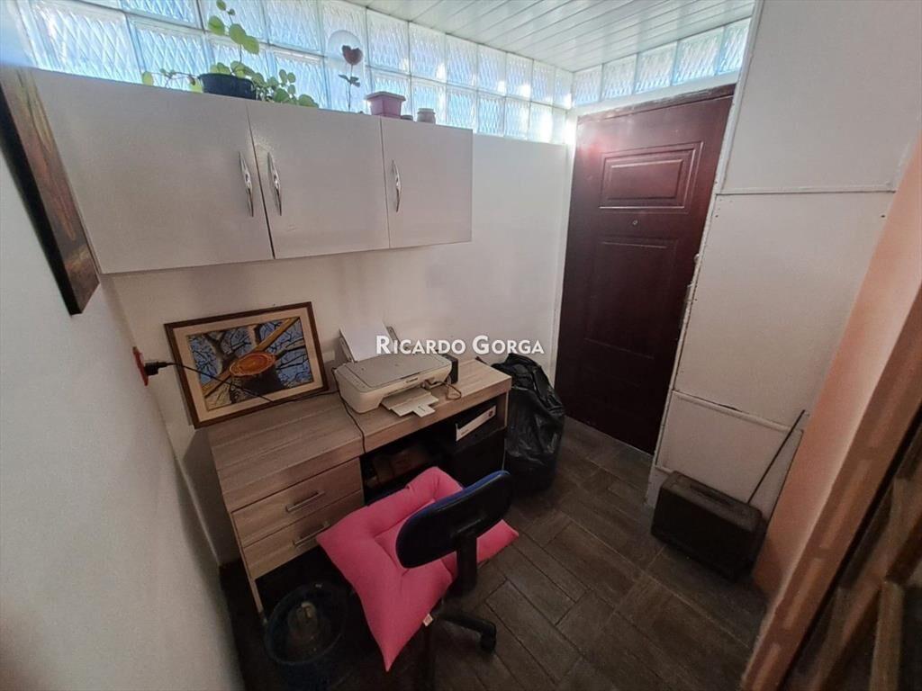 Casa en venta 2 dormitorios y cochera prox. a Luis Batll...