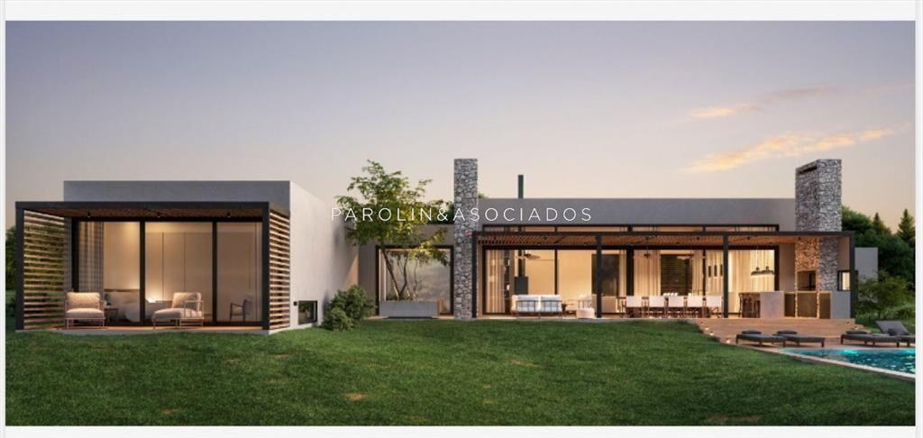 Casa en venta de 4 dormitorios en Pueblo MÃo,