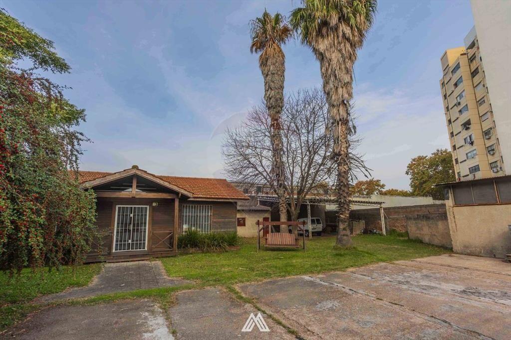 VENTA LOCAL, GRAN TERRENO, EN LA COMERCIAL