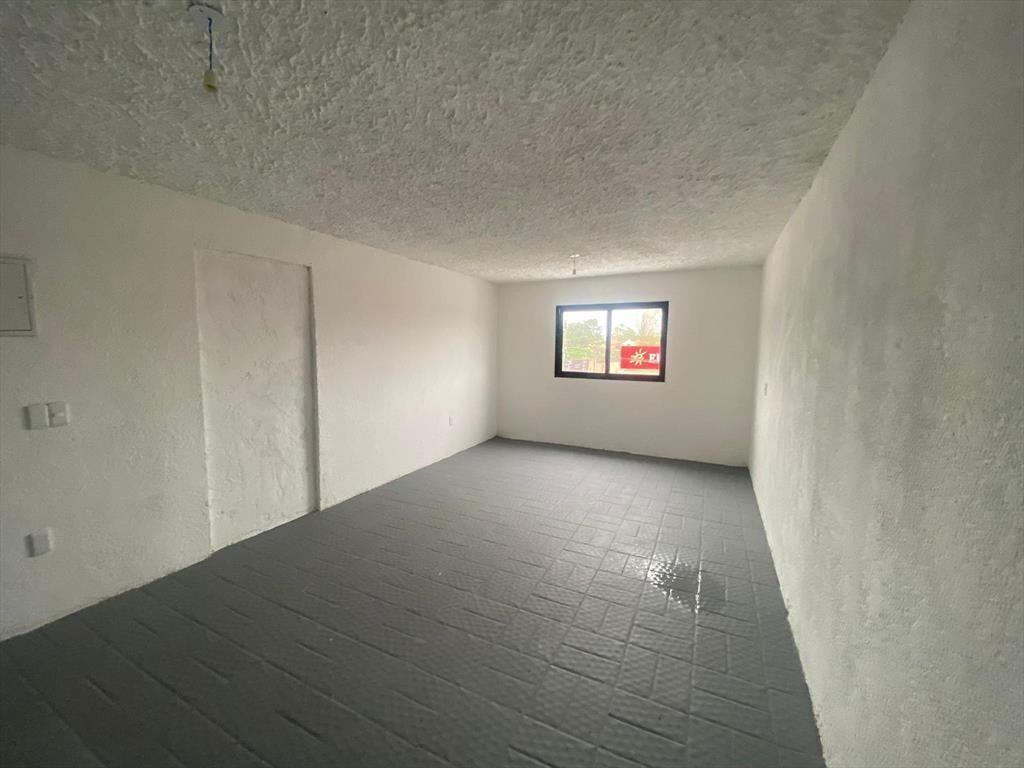 Ruta 10 , corazón de la Barra, 4 mts de frente, 60 m2 !!