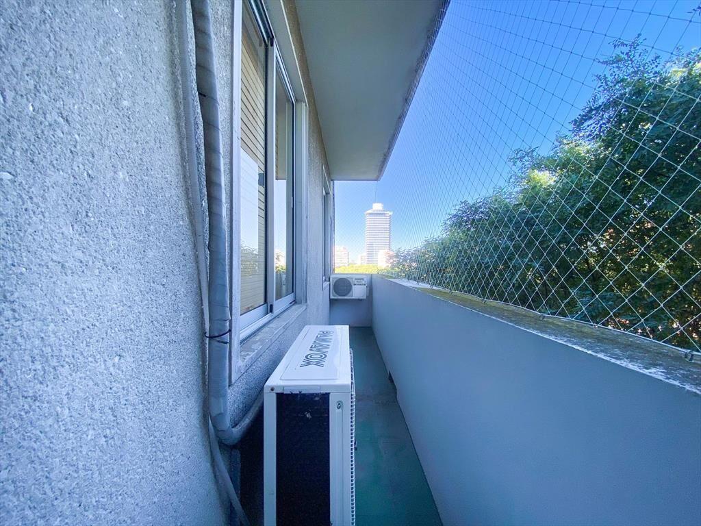 Venta Apartamento tres Dormitorios dos Baños con Renta en C