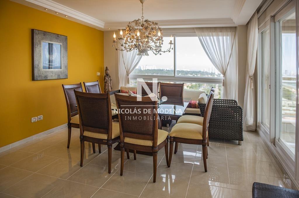 Vende apartamento esquinero en Le Jardin, Punta