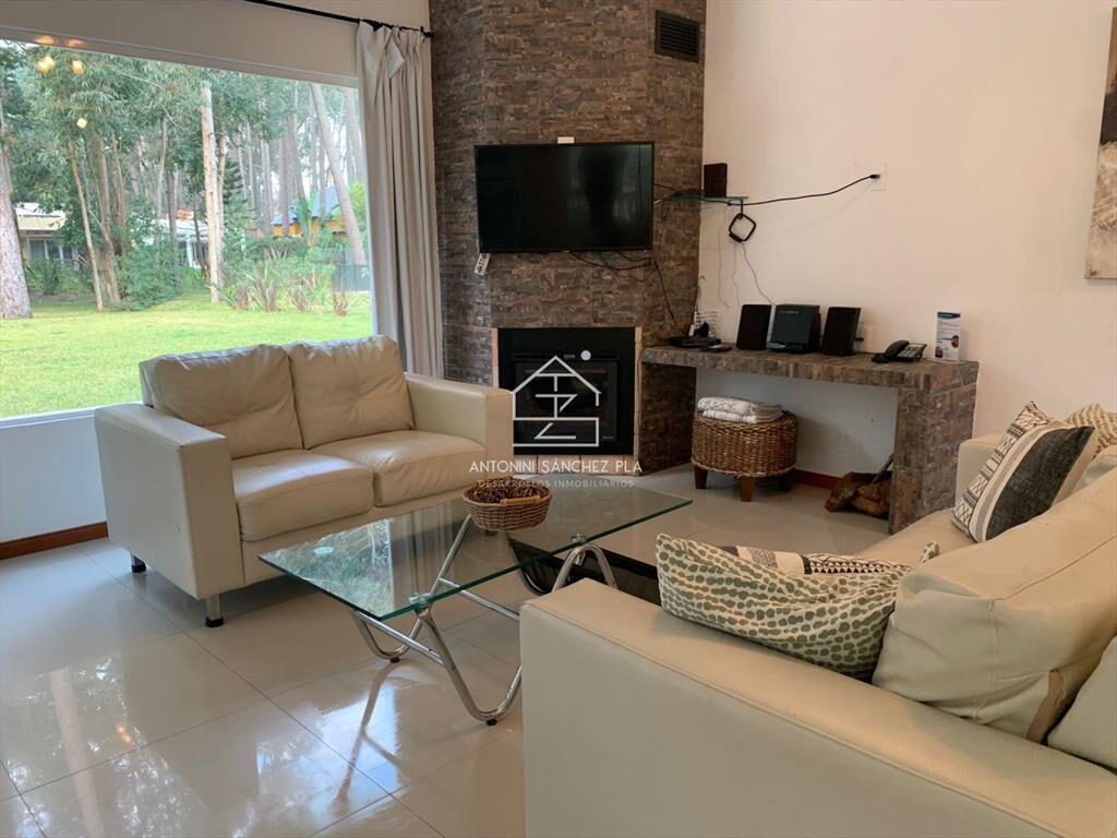 Casa en venta de 4 dormitorios en Solanas