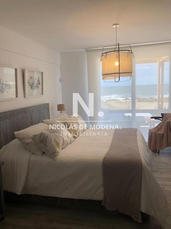 Excelente apartamento en primera linea de Manantiales!