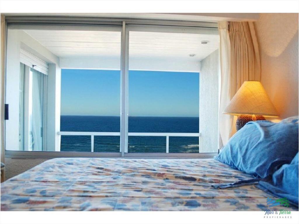 Vendo apartamento 1 dormitorio frente al mar, con