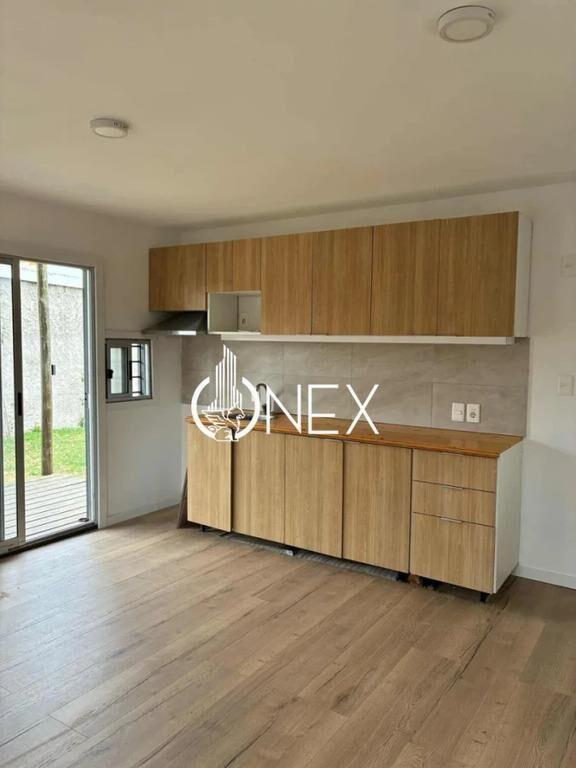 Casa, en PH en Alquiler. Entrada Independiente Completament