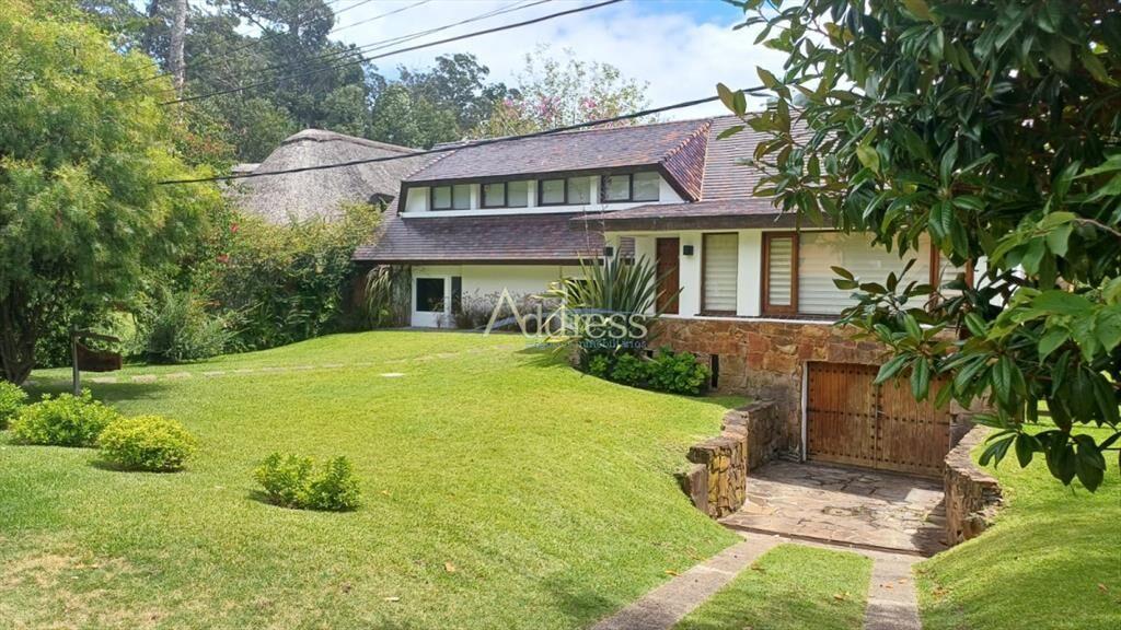 Vende gran casa para vivir todo el año, de 3 en