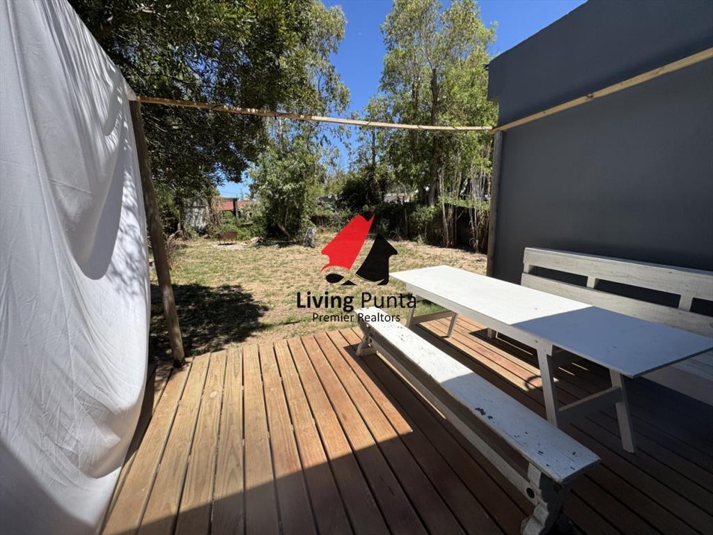 Casa en venta a media cuadra del mar