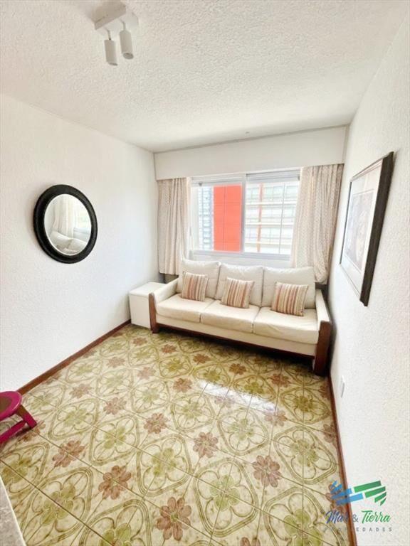 Venta de apartamento 2 y medio dormitorios en la