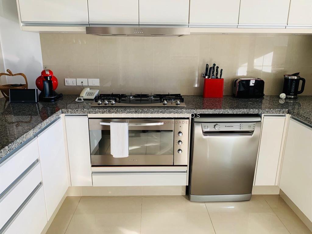 Apartamento en venta de 3 dormitorios en Brava