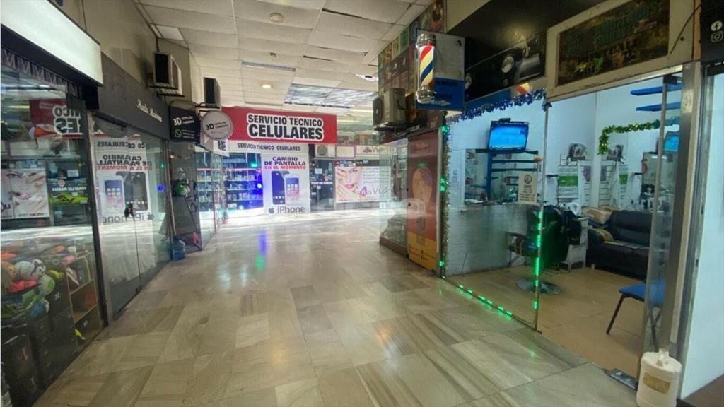 LOCAL COMERCIAL EN VENTA CON RENTA EN GALERIA DEL VIRREY