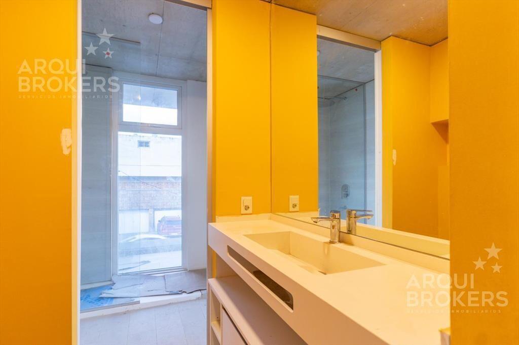 Apartamento de un dormitorio en venta en Puerto Buceo con