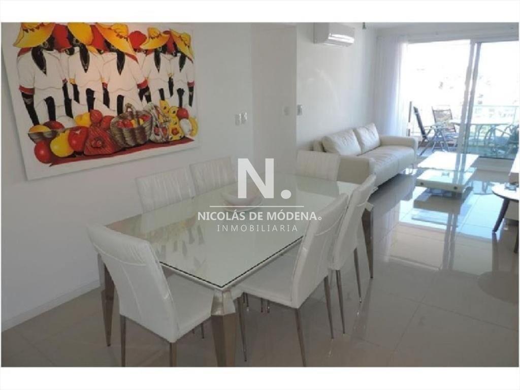 Apartamento en venta de 2 dormitorios, Punta del