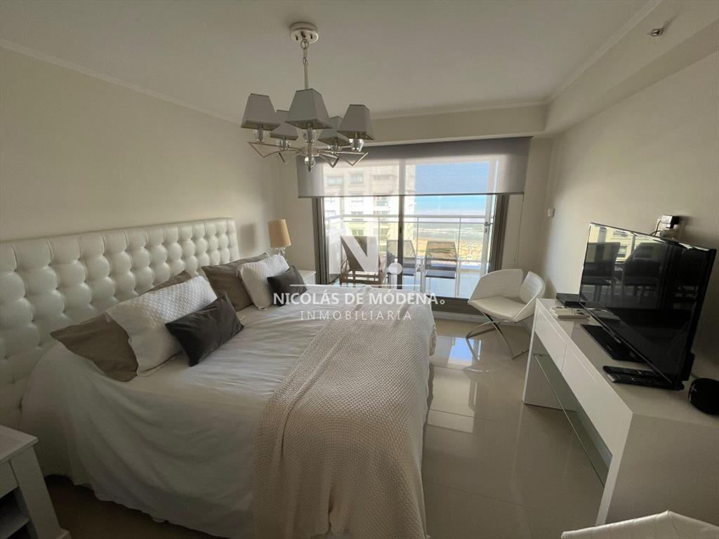 Apartamento de 3 dormitorios en Torre Imperiale -