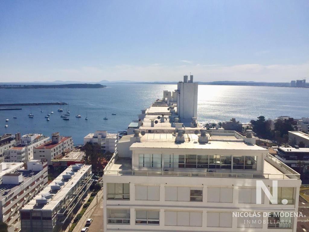 VENTA DE APARTAMENTO DE 3 DORMITORIOS EN PENINSULA PUNTA DE