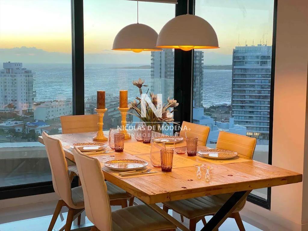 Apartamento de tres dormitorios en venta, ARTOWER Punta del