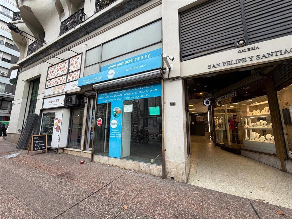 Alquiler de Local comercial en Av. 18 de Julio con 61 Mts2 e