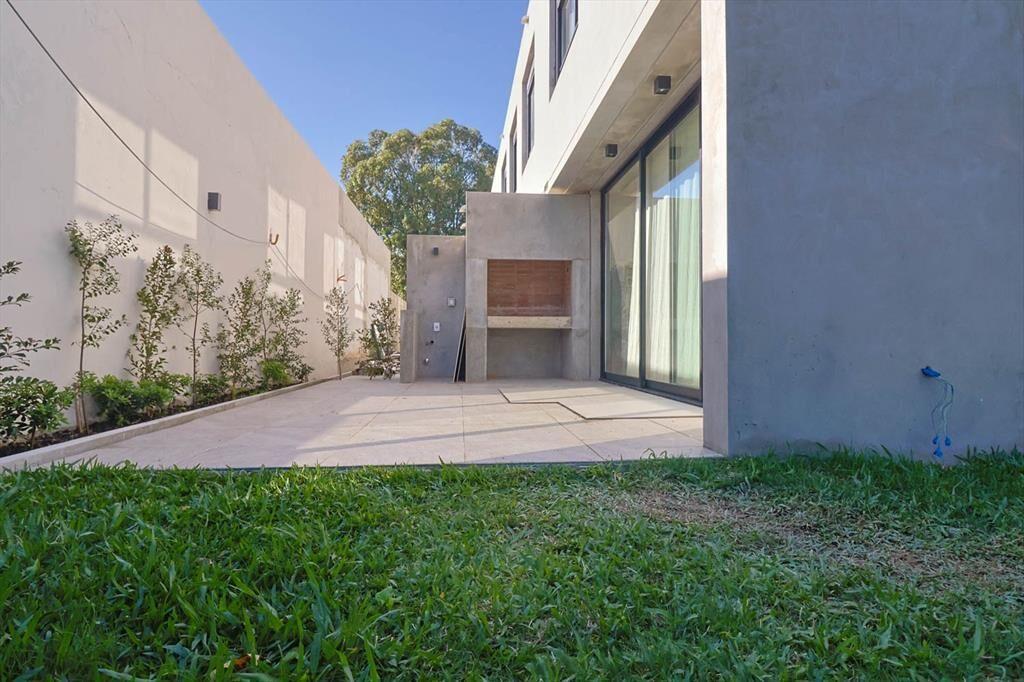 VENTA CASA PROYECTO CERRADO CARRASCO NORTE 3 DORM