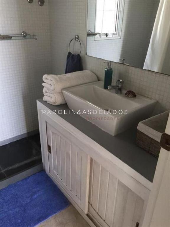 Casa en venta de 3 dormitorios en La Barra, Punta del Este.