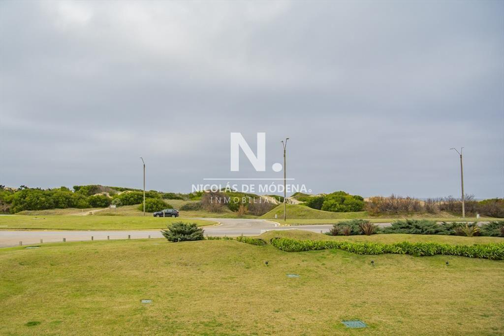 Venta Apartamento 3 dormitorios zona Playa Brava
