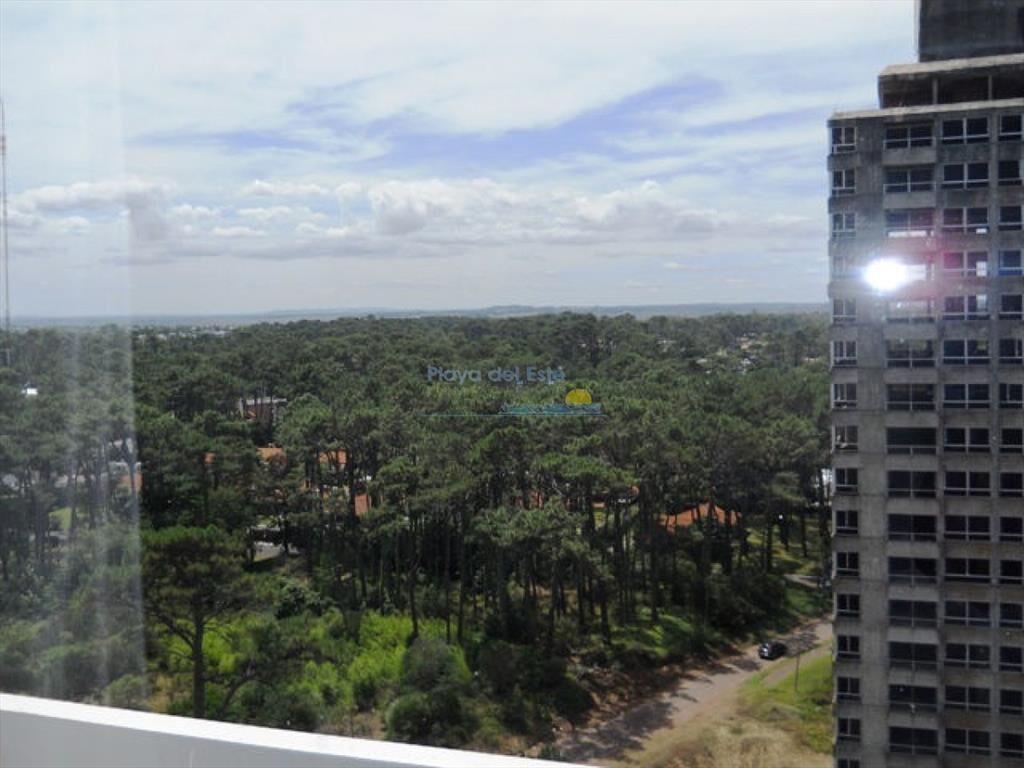 Apartamento en Roosevelt, 3 dormitorios *