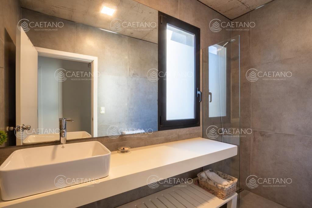 Casa en Alquiler Barrio Privado Manantiales Cuatro dormito
