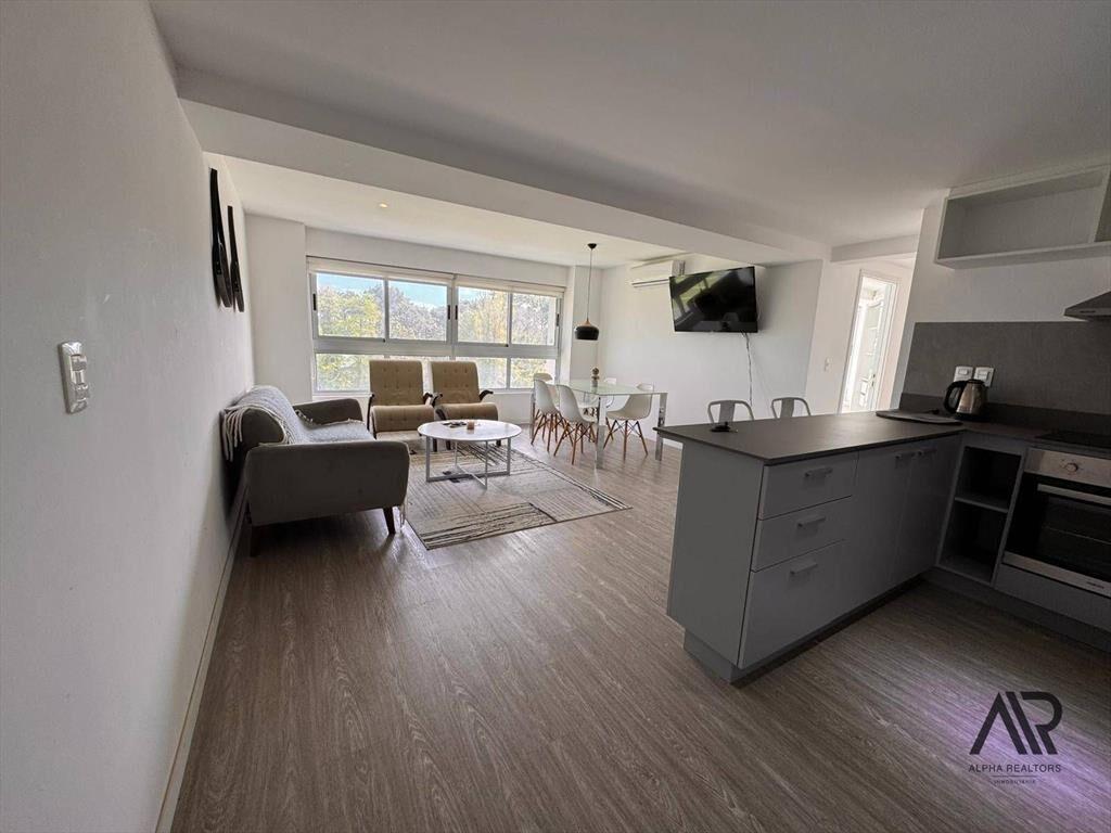 Apartamento en venta c/ cochera en Roosevelt