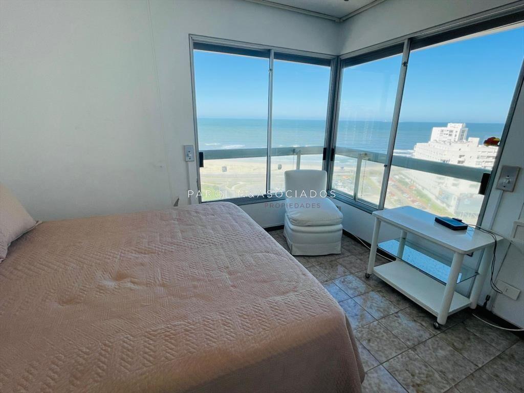 Apartamento en ventaa de 3 dormitorios en Punta