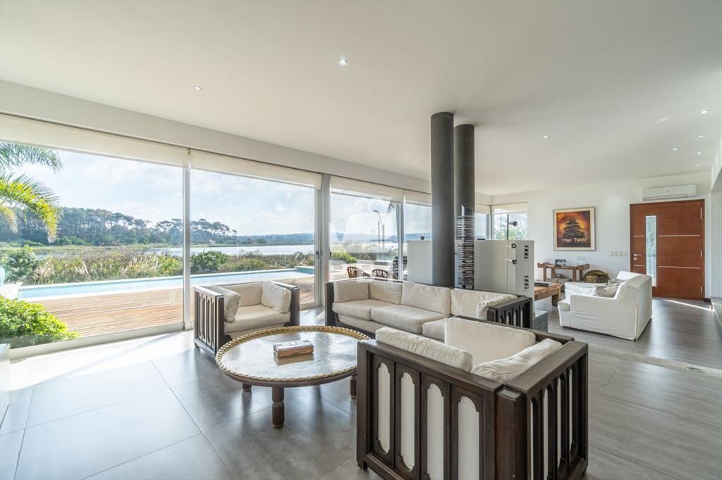 Casa en venta en Laguna del Diario, Punta Del - :
