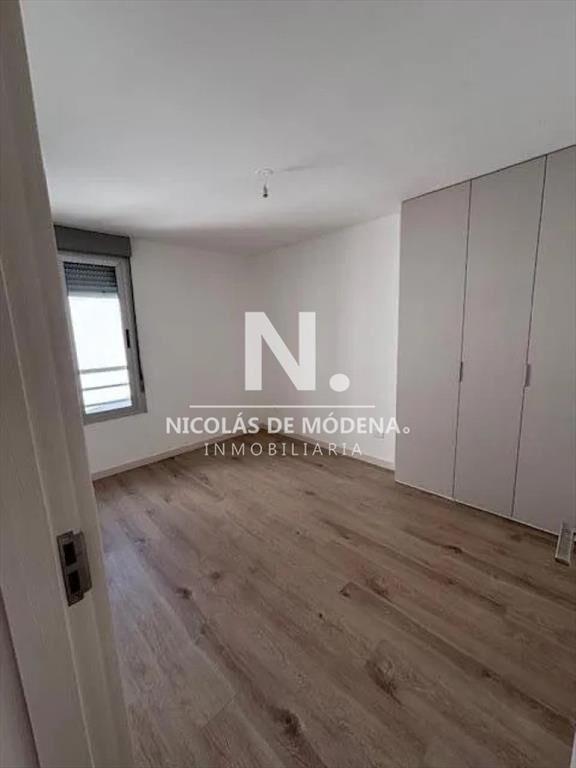 Apartamento en Venta de 1 Dormitorio Con en Tres