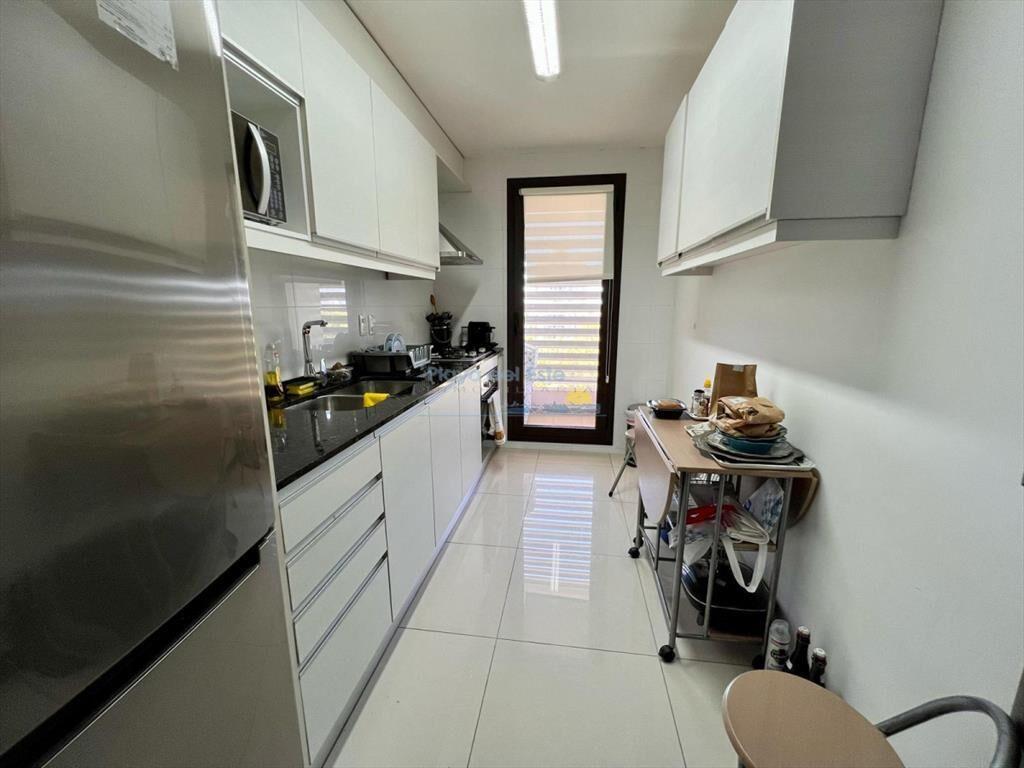 En venta apartamento con excelente vista, de 3 en