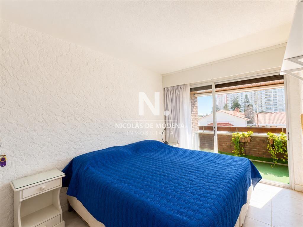 En venta apartamento de 2 dormitorios frente al -