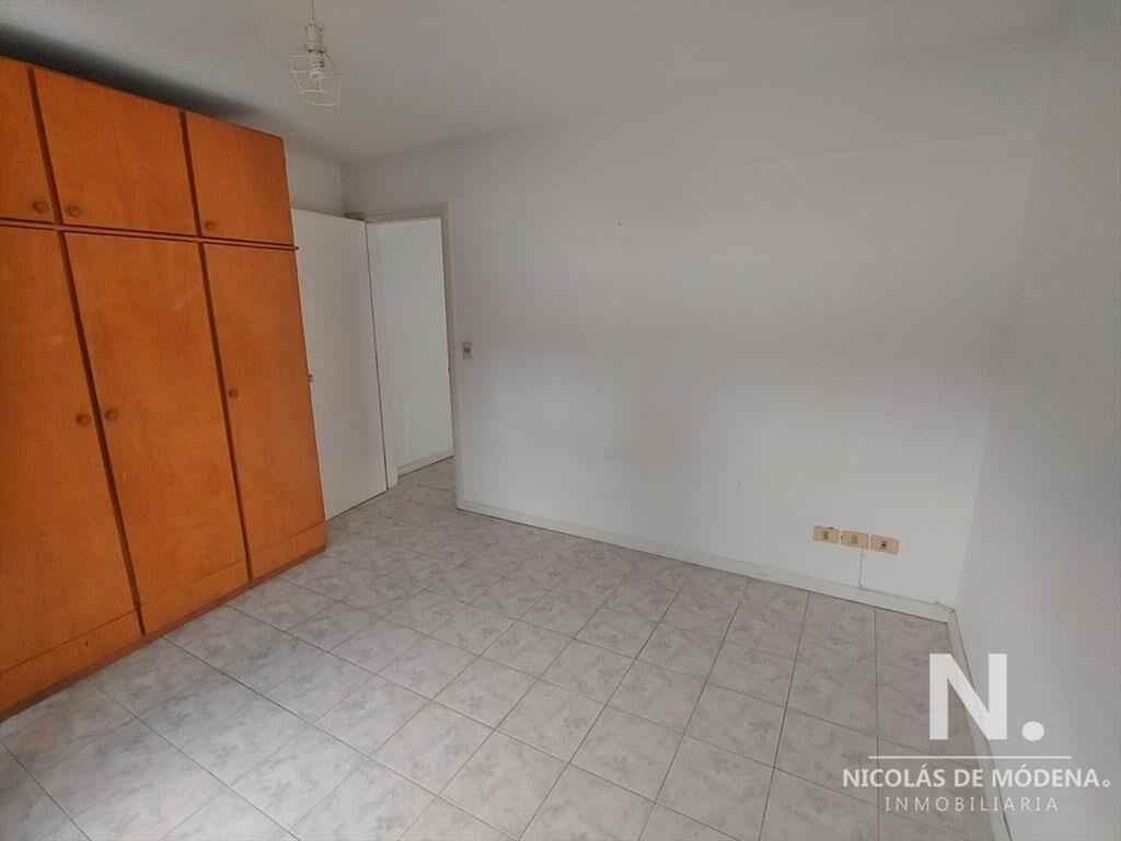 Departamento de 1 dormitorio con un baño en venta