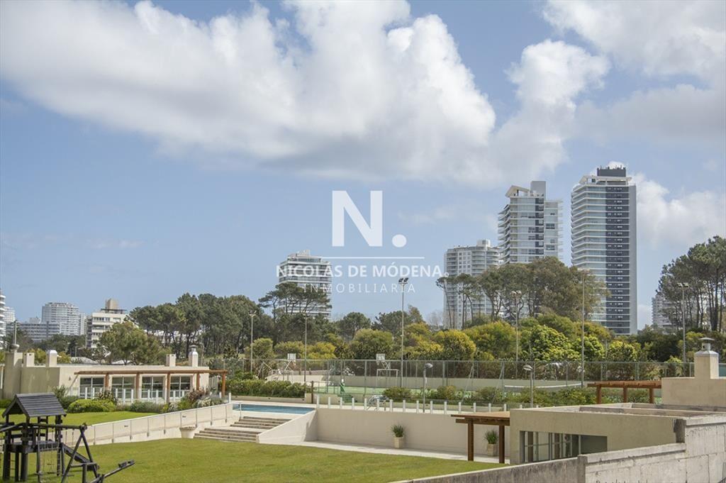 Departamento en venta en Torre de categoria en de