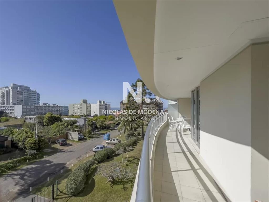 Hermoso e Iluminado departamento en venta